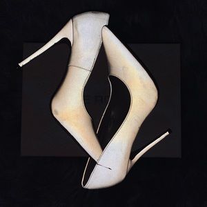 HIGH HEEL REFLECTIVE POINTED TOE PUMP-NUDE